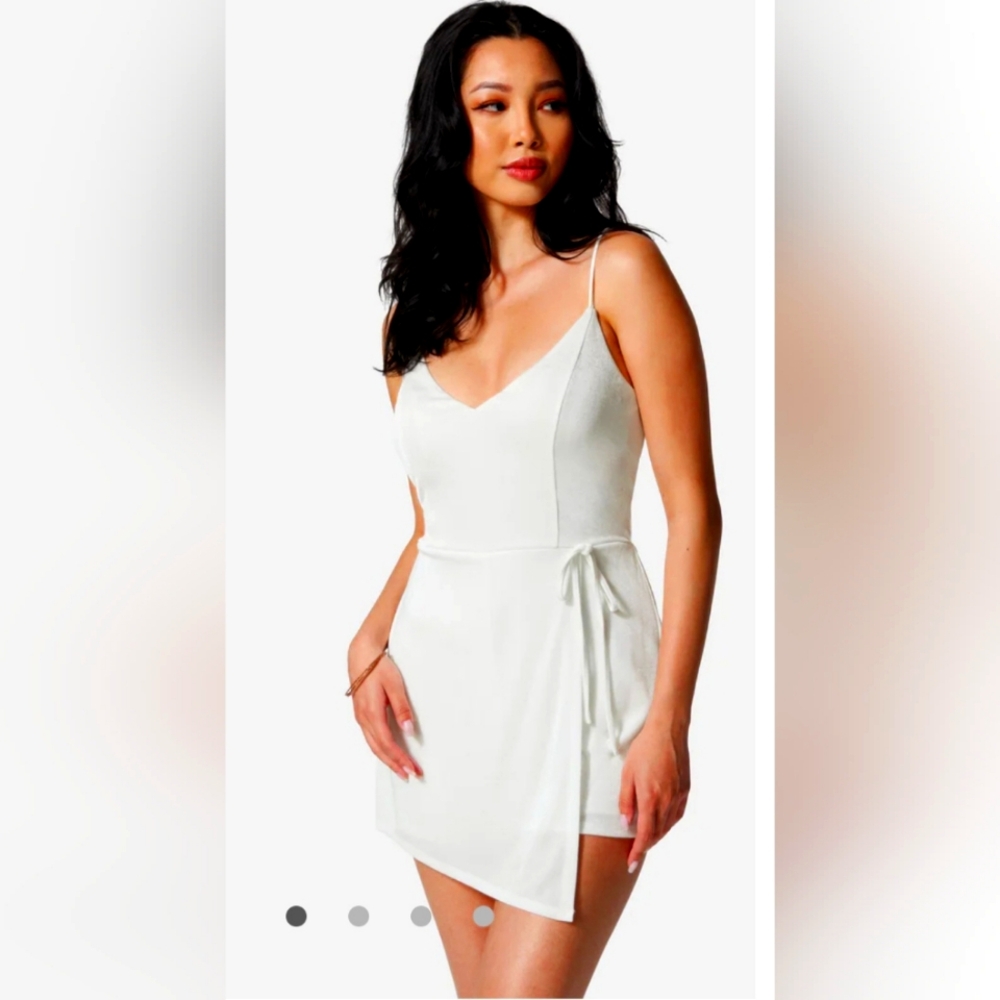 BEBE Eggshell White ROMPER XL